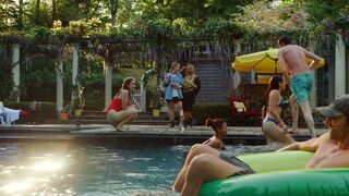 Amandla Stenberg, Rachel Sennott etc. in hot movie scenes ⭐ Bodies Bodies Bodies (2022)