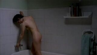 Bath scene Maria Ayuso naked ⭐ Terrones (2004)