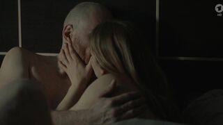 Theresa Scholze sexy ⭐ Mutterliebe - Der Usedom-Krimi (2019)