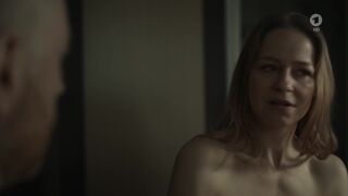 Theresa Scholze sexy ⭐ Mutterliebe - Der Usedom-Krimi (2019)