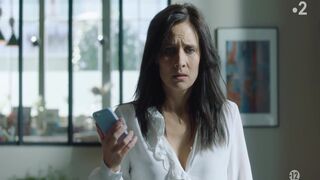 Julie De Bona nude ⭐ Mise à Nu (2021)