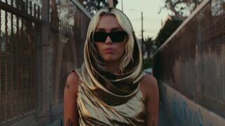 Miley Cyrus Hot ⭐ Flowers (2023)