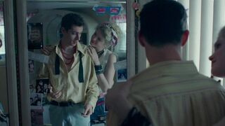Sex Moment with Elena Kampouris nude - Shoplifters of the World (2021)