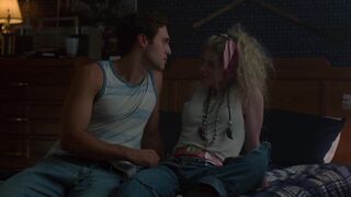 Sex Moment with Elena Kampouris nude - Shoplifters of the World (2021)