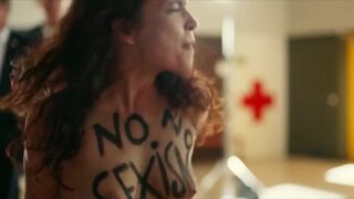 Helen Woigk nude scene - Frau Jordan stellt gleich s01e08 (2019)