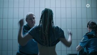 Nadja Sabersky nudity ⭐ Freund oder Feind. Ein Krimi aus Passau (2020)