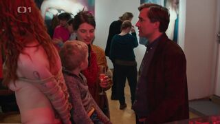 Binding and public nudity scene Petra Hrebickova hot | Pozadi udalosti (2022)