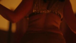 Violeta Valverde erotic dance - Living (2022)