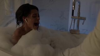 Bath Scene ⭐ Rochelle Okoye hot ⭐ Batwoman (2021)