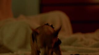 Daphne Scoccia Topless ❤️ ⭐ Nel bagno delle donne (2020)