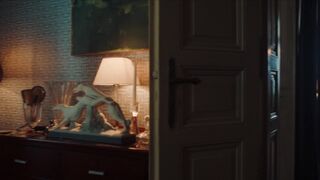 Lara Mandoki nude, Diana Dulinková nackte ⭐ Das Shoe s04e02e05 (2023)