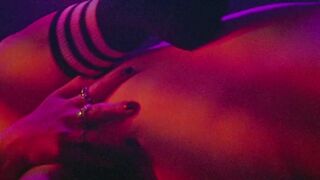 Dora Madison, Riley Dandy sexy ⭐ Christmas Bloody Christmas (2022)