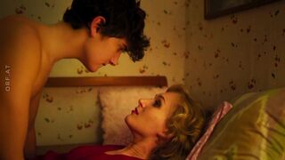 Susanne Gschwendtner sexy, Theresa Riess hot ⭐ Jeanny - Das fünfte Mädchen (2022)