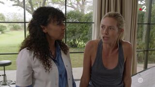 Aurore Delplace topless ⭐ La vengeance sans visage (2022)