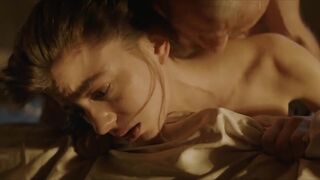 Alba Gaïa Bellugi nude - La fille qu'on appelle (2023)