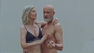 Katarzyna Butowtt nudity naked - Jezioro slone (2022)