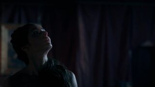 Amrita Acharia nude, Ludivine Sagnier sexy - The Serpent Queen (2022) s01e02