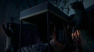Amrita Acharia nude, Ludivine Sagnier sexy - The Serpent Queen (2022) s01e02