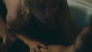 Caro Cult nude, Nina Gummich nackte ⭐ Für Jojo (2022)