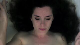 Bath nude scene ⭐ Nuria Gago ⭐ Alba (2012)