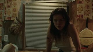 Bella Thorne nude ⭐ Girl (2020)