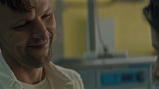 Bella Thorne nude ⭐ Girl (2020)