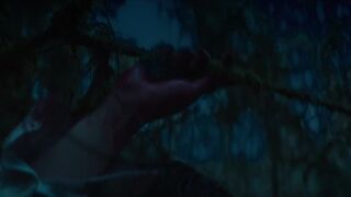 Aylin Tezel, Marina Sista Tauscher hot sex scene ⭐ Unbroken s01e03 (2021)