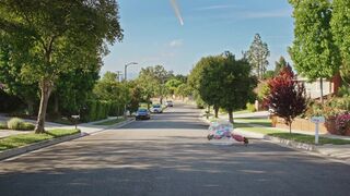 Whitney Cummings topless - How It Ends (2021)