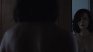 Juliette Binoche nude ⭐ Avec amour et acharnement (2022)