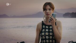 Louise Debatin sex, Luise Emilie Tschersich nude ⭐ Blutige Anfanger (2022)