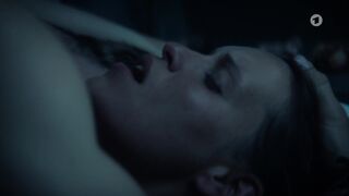 Kristin Suckow hot ⭐ Da hilft nur beten! (2022)