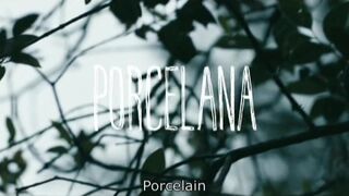 Danae Reynaud Topless  ❤️ Porcelana (2013)