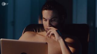 Laura Egger great - Laim und die Tote im Teppich (2020)