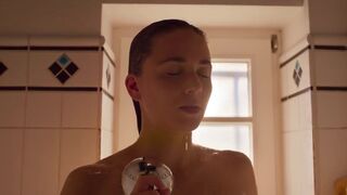 Hot Scenes Cosima Henman sexy, Lilly Joan Gutzeit nude, Nhung Hong, Samirah Breuer in Hammerharte Jungs (2023)de