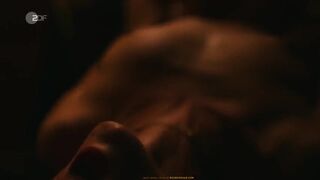 Peri Baumeister Nude ⭐ Neuland (2022)