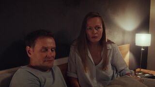 Anja Schneider, Anouk Elias nackte ⭐ Fur immer Eltern (2021)