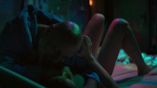 Giulia Maenza sexy, Selene Caramazza, Anastasia Doaga hot - The Bad Guy (2022) s01e04