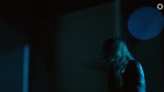 Anke Retzlaff, Picco von Groote sex - Über die Grenze s01e03-04 (2020)