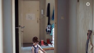 Birte Schnöink hot ⭐ Die Einzelteile der Liebe (2019)