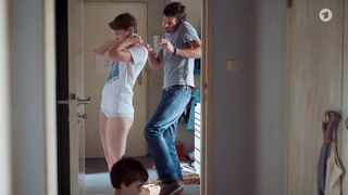 Birte Schnöink hot ⭐ Die Einzelteile der Liebe (2019)