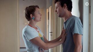 Birte Schnöink hot ⭐ Die Einzelteile der Liebe (2019)