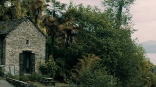 Katharina Nesytowa sexy - Der Feind meines Feindes (2022) Peeping Episode