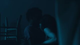 Ayumi Roux nude ⭐ Les rivieres pourpres (2022) s04e03