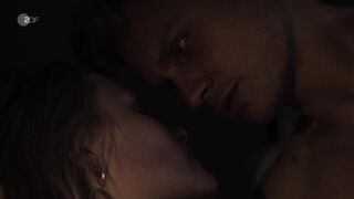 Sexual memories. Bed scene | Nina Wolf nude | Theresa Wolff s01e03 (2023)