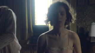 Liv Lisa Fries sexy bedroom scene ⭐ BB (2022) s04-e02