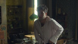 Liv Lisa Fries sexy bedroom scene ⭐ BB (2022) s04-e02