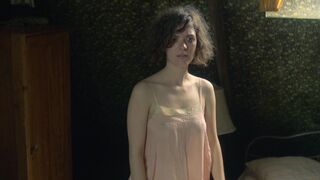 Liv Lisa Fries sexy bedroom scene ⭐ BB (2022) s04-e02