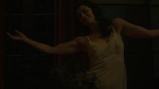 Maria Bopp sex, Paulina Gaitán hot - El Presidente (2020)  s01-e03,05,06