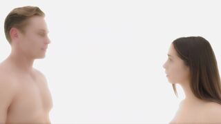 Cristin Milioti naked - Made For Love s02e01 (2022)