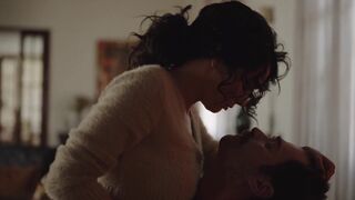 Sex Scene ⭐ Funda Eryigit hot ⭐ Chokehold (2023)